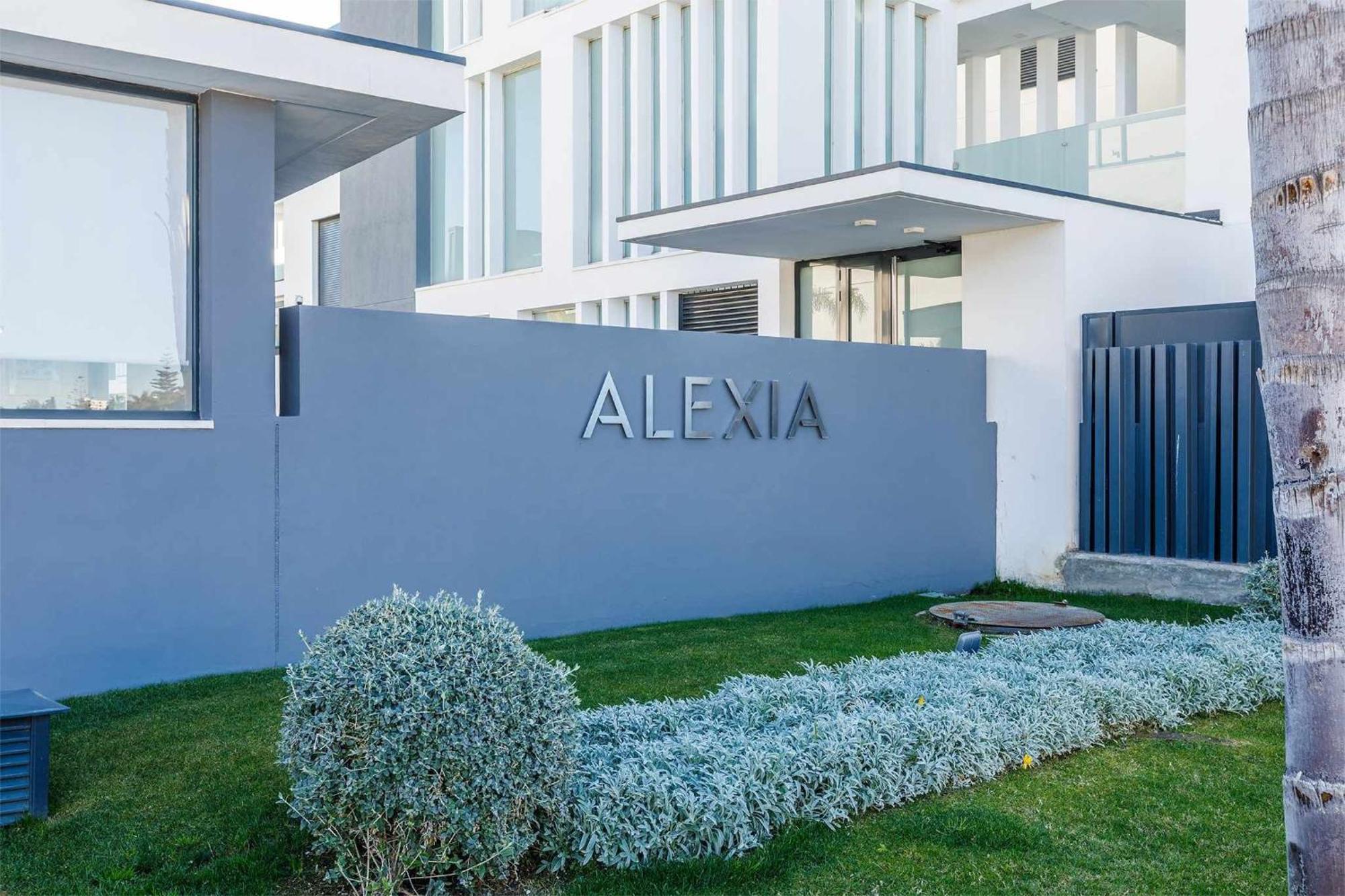 A&N Alexia Apartment Caleta De Velez Bagian luar foto